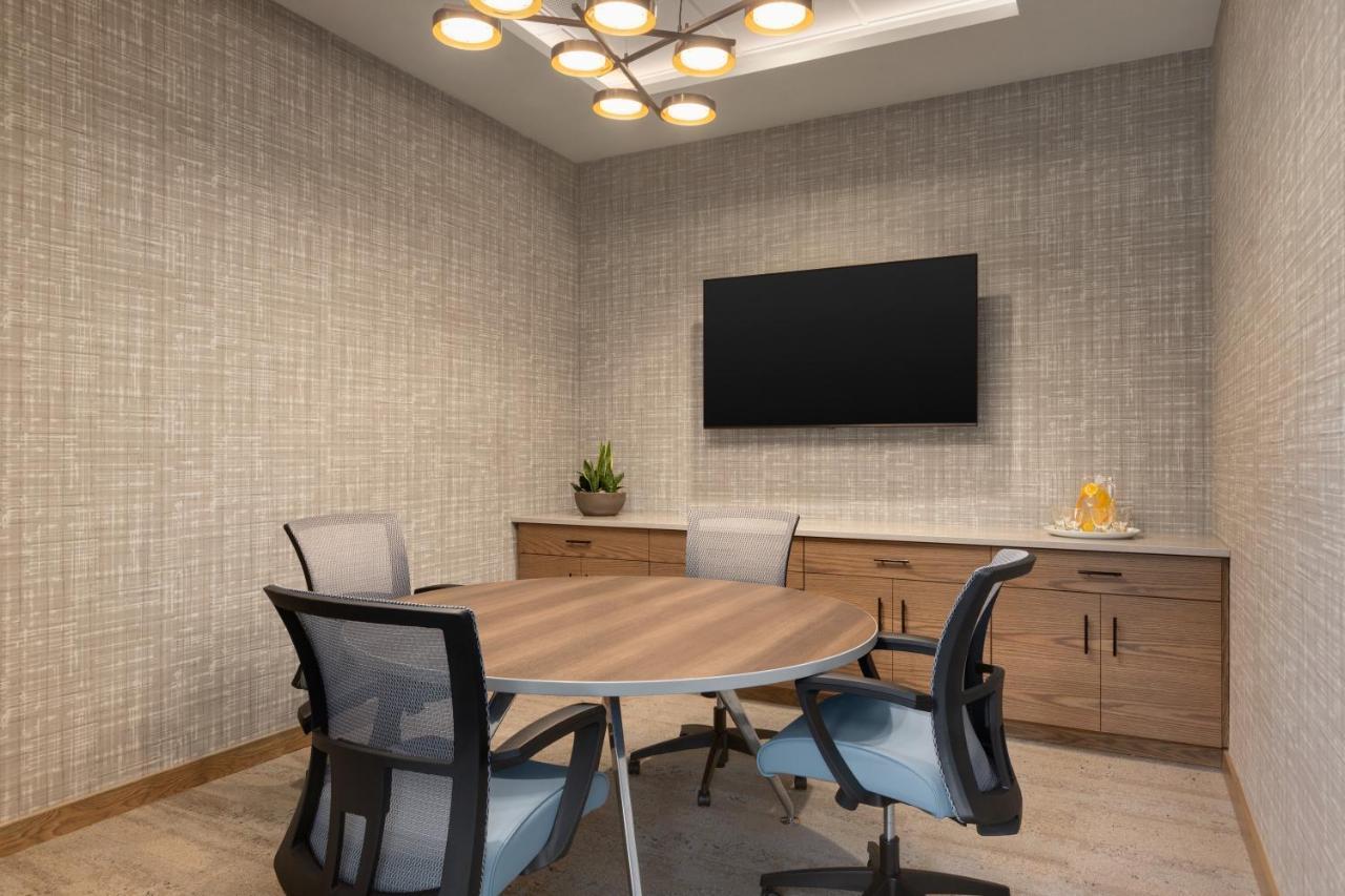 Staybridge Suites Rochester - Mayo Clinic Area By Ihg Екстер'єр фото
